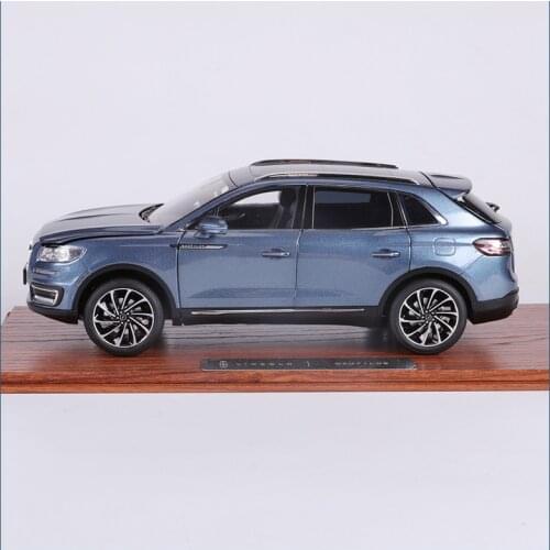 Diecast 1/18 Scale Voyager SUV Off-road Vehicle 2018 Simulation Alloy Car Model Collectible Gift Display Hot Toys