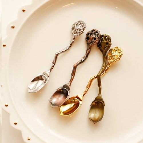 Creative Spoon Milk Coffee Spoon Desert Scoop Set 5PCS/ Set European Retro Style Ice Cream Creative Gift Home Tool