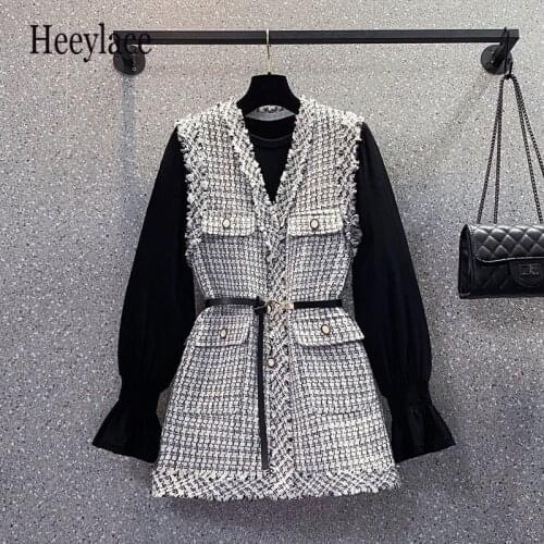2021 Autumn 2 Piece Set High Quality Women V Neck Sleeveless Vintage Plaid Single Breasted Tweed Tassel Vest Outerwear + T-Shirt