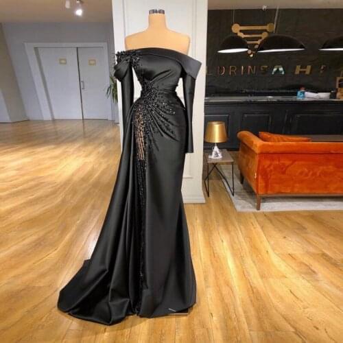 Black Satin Mermaid Evening Gowns Off The Shoulder Long Sleeves Beading High Split Prom Dresses Sweep Train Robe De Soiree