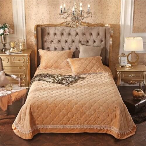 Thicker Warm Crystal velvet embossing Bedspread Fitted Sheet Pillowcases Cotton 2/3pcs Solid Luxury Lace Bedding