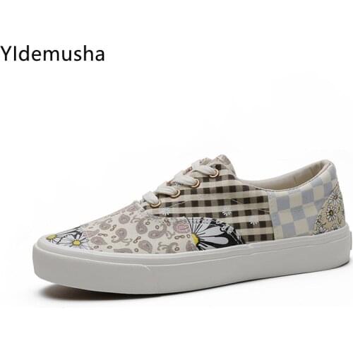 2021 Fashion Sneakers For Men Classic Graffiti Lace-up Spring Autumn Lovers Vulcanized Shoes Camouflage Women Men Casual Shoes