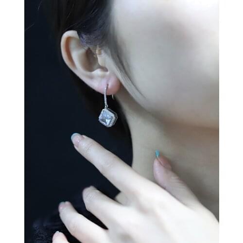 Perfect Cut Moissanite Drop Earrings Fake Diamond Test Snowflower Moissanite Earrings for Teen Girls Earrings 2021 Fall Winter