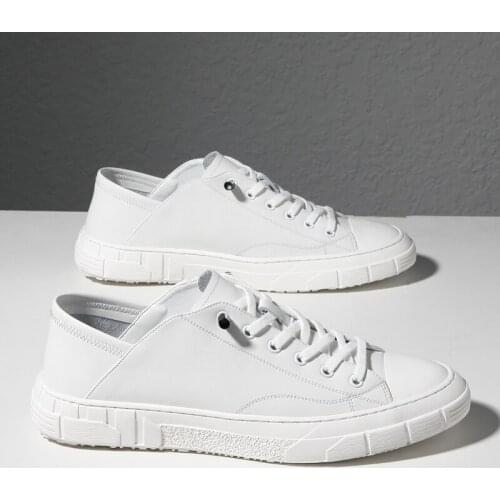 2021 Men Casual Shoes Brand Men Flats Fashion White Sneakers Lace Up Leather Shoes Footwear Casual Half Slipper Tenis Masculino