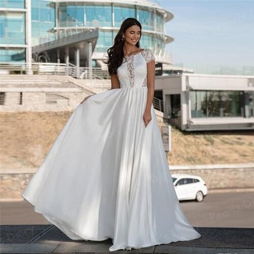 Amazing A Line Lace Wedding Dresses Customized Short Sleeves Applique Sweep Train Bridal Gowns Robe De Mariee Bride Dresses 2021