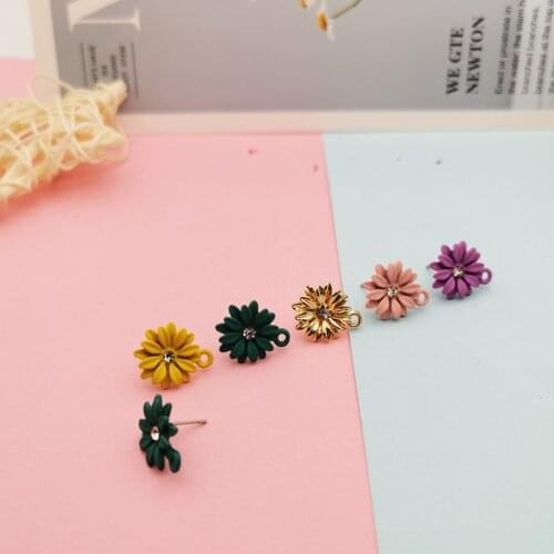 10pcs Enamel Flower Charms Earrings Spray Paint Daisy Ear Studs Connector Posts Pins Base Settings Jewelry Handmade DIY Material