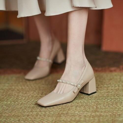 2020 new spring and autumn rivet square head high heels thick heel Korean student Mary Jane French single shoes