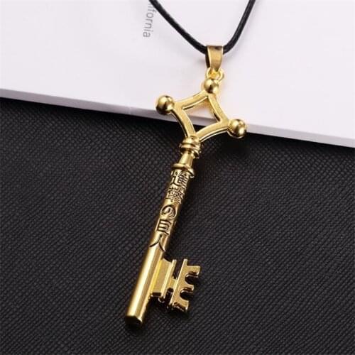 45cm rope chain Attack On Titan Necklace Eren Key Necklaces Shingeki No Kyojin Pendant Fashion Vintage Retro Anime Jewelry fj052