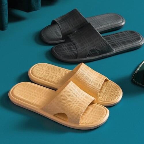 2021 New bathroom slippers men summer indoor bathing home eva Comfortable soft shoes non-slip womens slippers Slides sandals