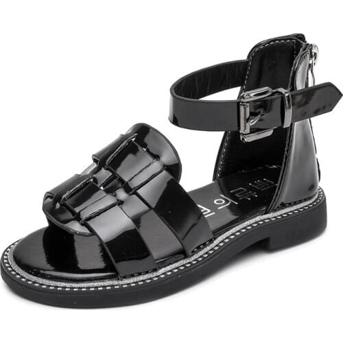 Girls Sandals Soft Patent Leather Kids Gladiator Sandals Children Roman Sandals 2021 Summer Beach Shoes Fashion Woven Style Chic