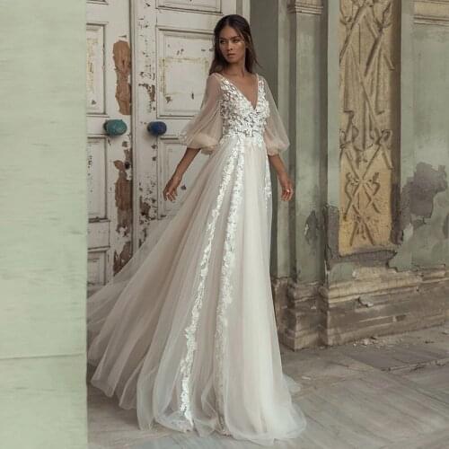 Elegant Bohemian Wedding Dresses V-Neck Sexy Backless A-Line Lace Boho Wedding Gowns Beach Bridal Dress robe de mariee
