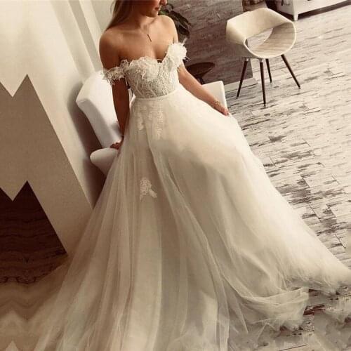 Chic Dubai Strapless bride Dress Feathers Beach Boho Bridal Dresses Backless 3D Flower Wedding Gowns Kaftans Vestido De Noiva