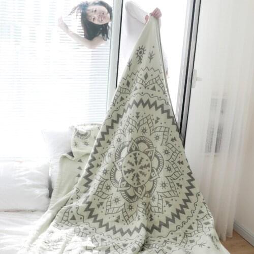 Summer Quilt Sleeping Blanket 100% Pure Cotton Gauze Towel Quilt Throw Blanket Thin Breathable Plane Travel Bed Sofa Blanket