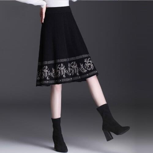 Black Knitted Skirt Autumn Winter Women 2021 New A-line Mid-length Pleated Skirt Jacquard High Waist Short Winter Skirts e173