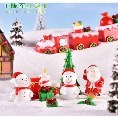 Mini Resin Christmas Decoration Santa Claus Snowman Tree Micro Landscape Model DIY Miniature Garden Figurines Home Decoration