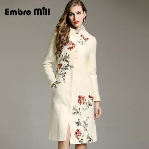 High-end winter trench coats for women vintage Elegant Floral woolen embroidery loose lady blue Christmas overcoat female M-XXXL