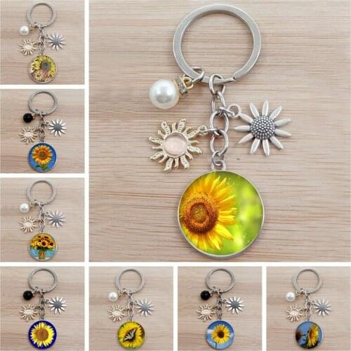 Hot sale sunflower keychain colorful round flower shape car keychain bag charm metal key ring gift for girl