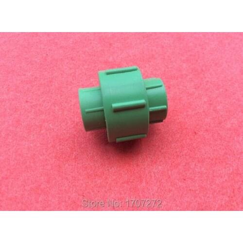 Free shipping Size 20mm PPR flexible connection pipe fitting joint Pipe coupling PPR Pipe Fitting