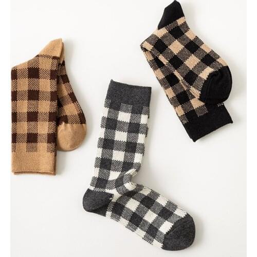 British Style Fashion Lattice Socks Women Autumn Winter Cotton Knit Socks White Black Classic Plaid Preppy Style Student Socks