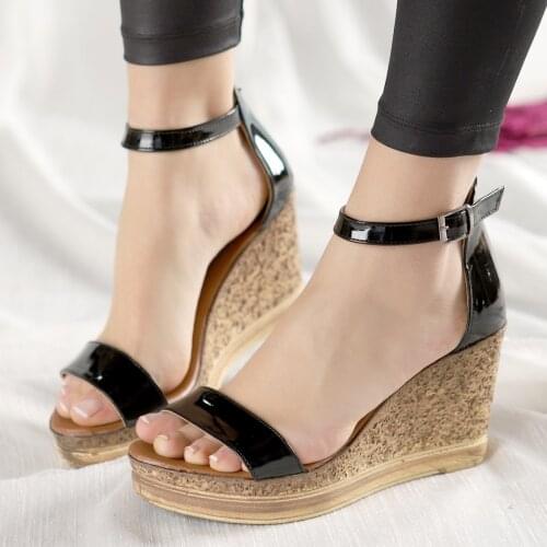 Tonar Dran Black Japanned Leather Wedges Women 'S Sandals New Season Platform Summer Wrist Strap Fashion Casual Trend