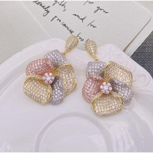 Lanyika Fashion Jewelry Delicate Artistic Vivid Blooming Camellia Earrings Plated Engagement Banquet Earrings Best Gifts