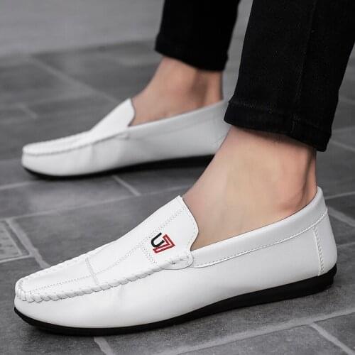 Men Shoes Men Loafers Shoes Leather Fashion Boat Shoes 2021 New Mens Slip-On Flats Men Casual Shoes Driving Shoes