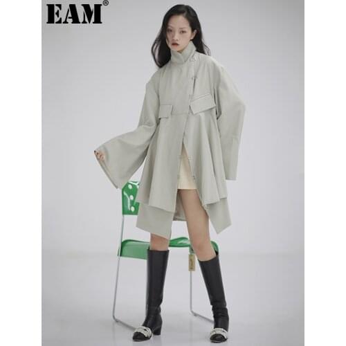 [EAM] Loose Fit Asymmetrical Hollow Out Big Size Jacket New Stand Collar Long Sleeve Women Coat Fashion Tide Spring 2021 JO345