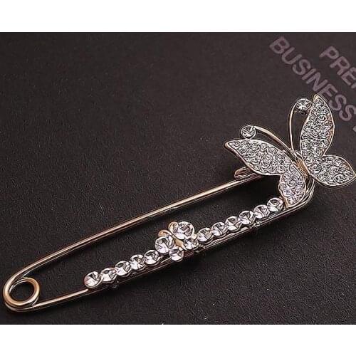 Free shipping New Christmas Gifts Halloween Party Korea Style Jewelry High Quality Noble Butterfly Brooch Fashion Pin Corsage