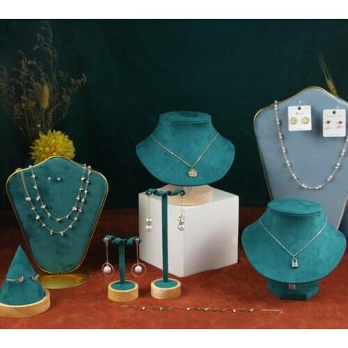 New product wooden jewelry stand microfiber square column ring bracelet jewelry display stand props