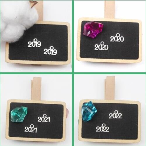 20pcs Antique Charm 2019 2020 2021 2022 Digital Pendant New Year Jewelry Handmade Earrings Bracelet Keychain Decoration