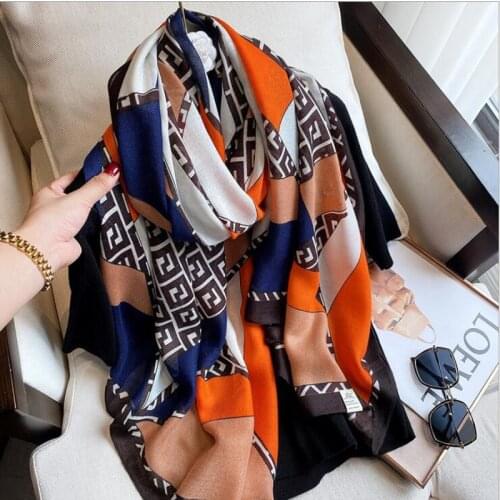 Women Letter Print Cotton and Linen Scarf High Quality 90*180cm Seaside Sunscreen Shawl Beach Towel Lady Winter Warm Neckerchief