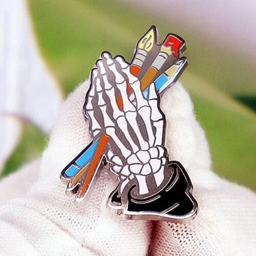 Skeleton Skull Hand Holding Paint Brush Brooch Pins Enamel Metal Badges Lapel Pin Brooches Jackets Fashion Jewelry Accessories