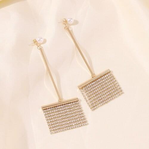Han Edition 2021 Creative Fashion Alloy Stud Earrings Temperament Contracted Personality Eardrop Restoring Ancient Ways