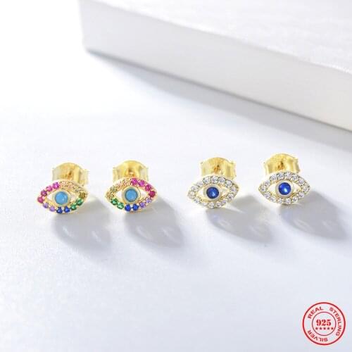 YIZIZAI Stud Earrings
