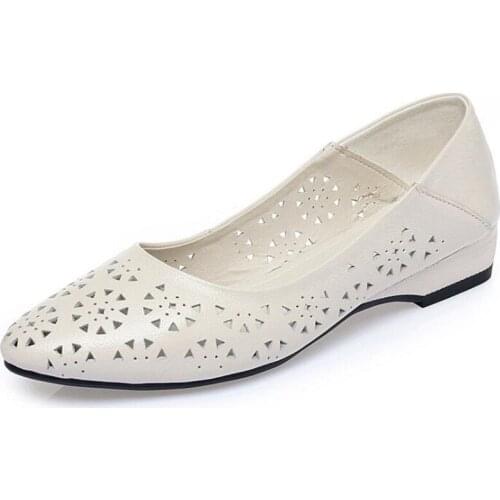 2020 New Summer Pointed Hollow Genuine Leather Sandals Comfort Low-heel Sandals Concise Fashion Sandals Women Sandals Large Size