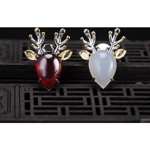 Christmas Jewelry 925 Sterling Silver Brooch Elk Dear Pin Women Accessories Chalcedony Garnet Brooches Eve Day Gifts Luxury