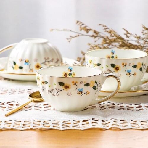 Luxury Coffee Tea Cups and Saucer Sets European Style Small Coffee Cups and Saucer Ceramic Turkish Tasse A Cafe Drinkware DF50BD