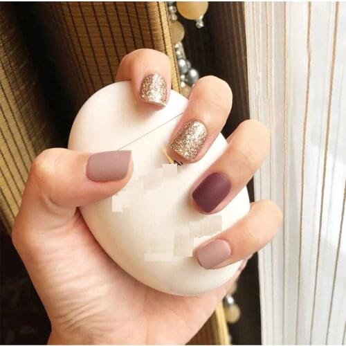 24pcs/Set Short Gold Glitter Fake Nails Mixed Grey Purple Acrylic Nail Accessories with Glue Sticker Matte Full Press on Tips