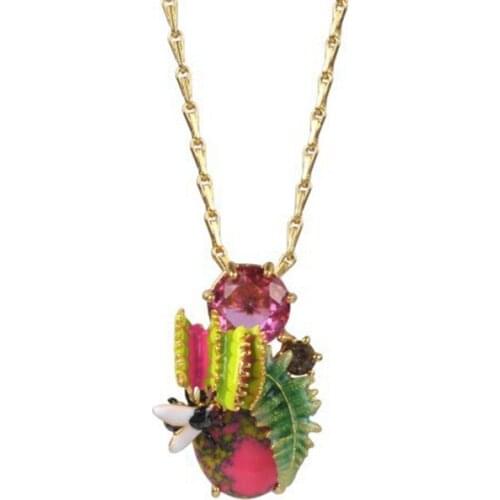 European and American Fashion Personality Trend Temperament Enamel Glaze Jewelry Cannibal Flower Fly Necklace With Tail Chain