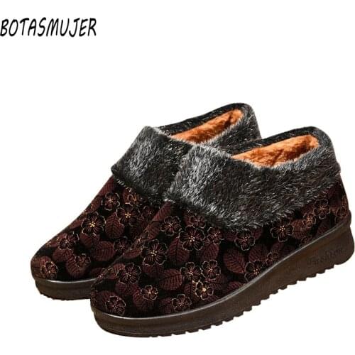 Women Shoes 2020 Winter New Old Beijing Cotton Shoes Women Middle-aged Womens Boots Slip Plus Velvet Warm Platform Boots Women