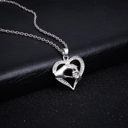 Warm Necklace Mom And Kid Holding Hand Alloy Necklace Zircon Hollow Heart-shaped Neck Jewelry Gift For Women Mother 2 Colors