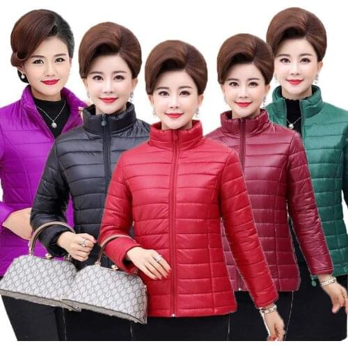 Middle-aged Down cotton padded short light and thin womens cotton padded Korean version slim fit large and small cotton padded