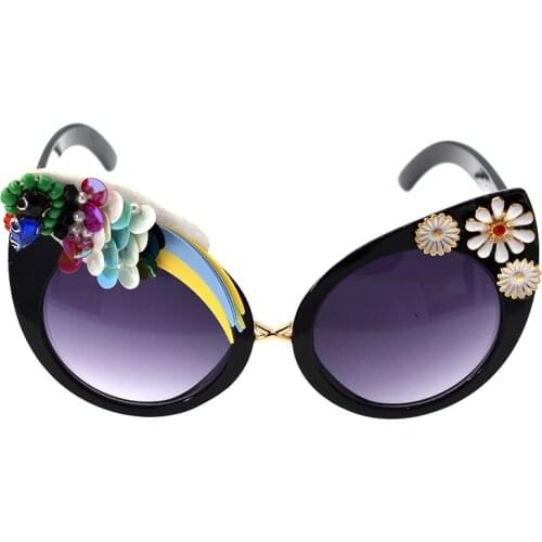 Baroque Big Designer Handmade Vintage Cat Eye Flower&Rhinestone Luxury ladies Sunglasses Summer Beach&Party Women Eyewear