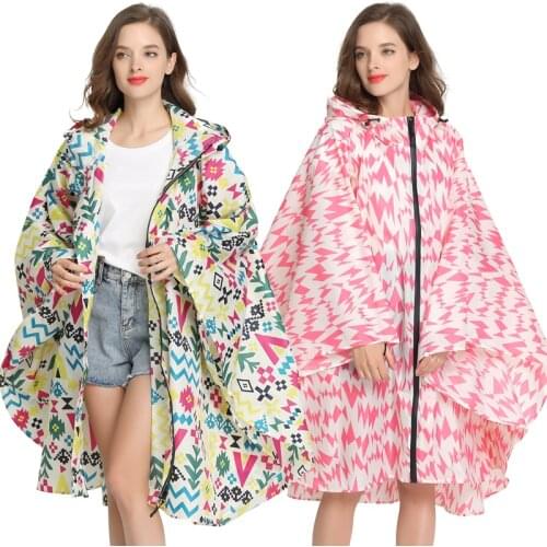 New Women Breathable Raincoat Lightweight Rain Coat Poncho Waterproof Cloak Raincoats Adults Bicycling Hiking Windproof Rainwear