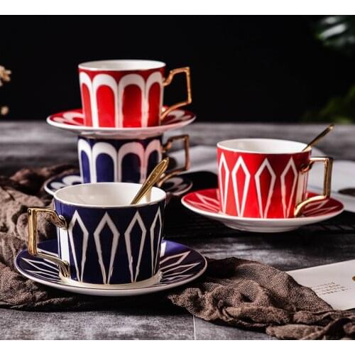 European Coffee Cup Sets with Spoon Dish European Small Luxury Ceramic Mugs Set Afternoon Gold-plated Cafe Household Tea Mug