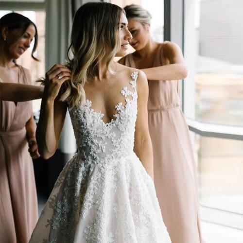 Sexy V-neck Blackless Simple Light Wedding Dresses Delicate Appliques Beaded Sleeveless A-line Bridal Dress For Outdoor Wedding