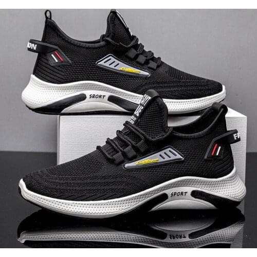 Mens shoes flying woven breathable trend Korean sports running students comfortable sneakers 2021 spring new