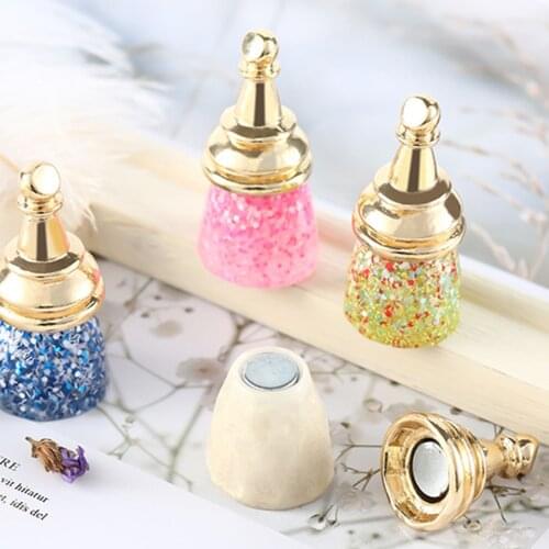 2021 New Metal Alloy Crystal Nail Art Practice Display Stand Checkerboard False Nail Holder UV Gel Polish Showing Shelf Nail Art