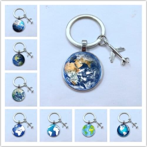 2020 New World Map Keychain Travel Explore World Map Glass Dome Cabachon Plane Charm Pendant Keychain Men Women Gifts