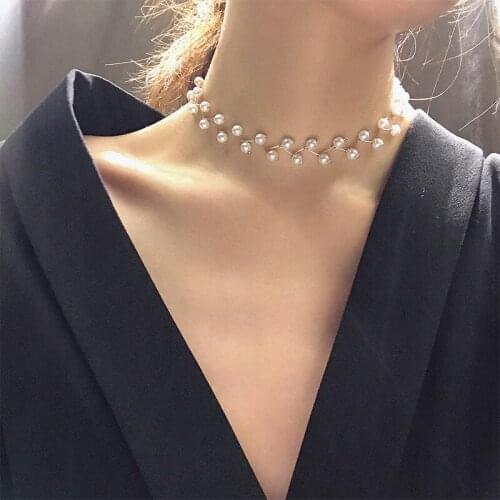 Ins Necklace Woman Niche Clavicle Chain Pearl Personality Concise A Collar For A Horse Short A Neck Bring Neck Chain Choker Tide